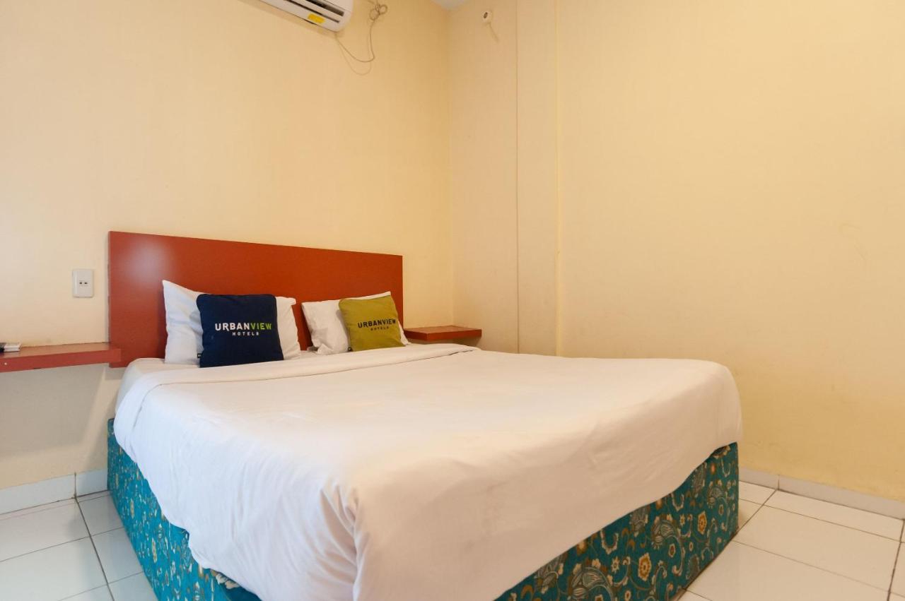 Urbanview Hotel Syariah Residence Medan Bagian luar foto