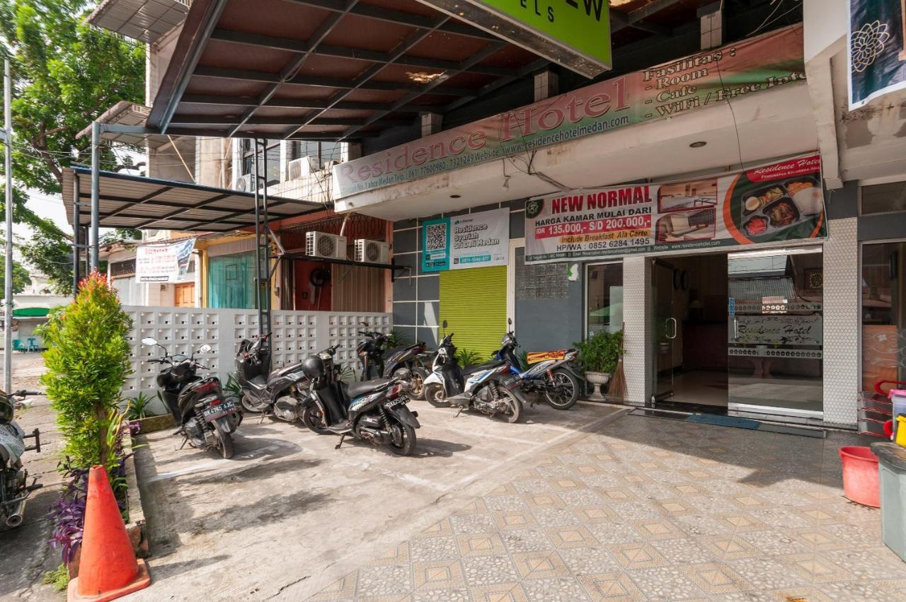 Urbanview Hotel Syariah Residence Medan Bagian luar foto