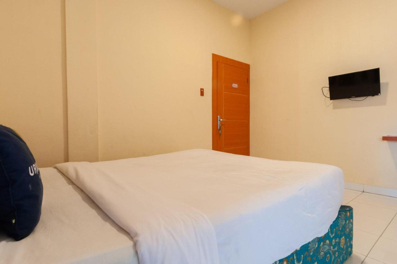 Urbanview Hotel Syariah Residence Medan Bagian luar foto