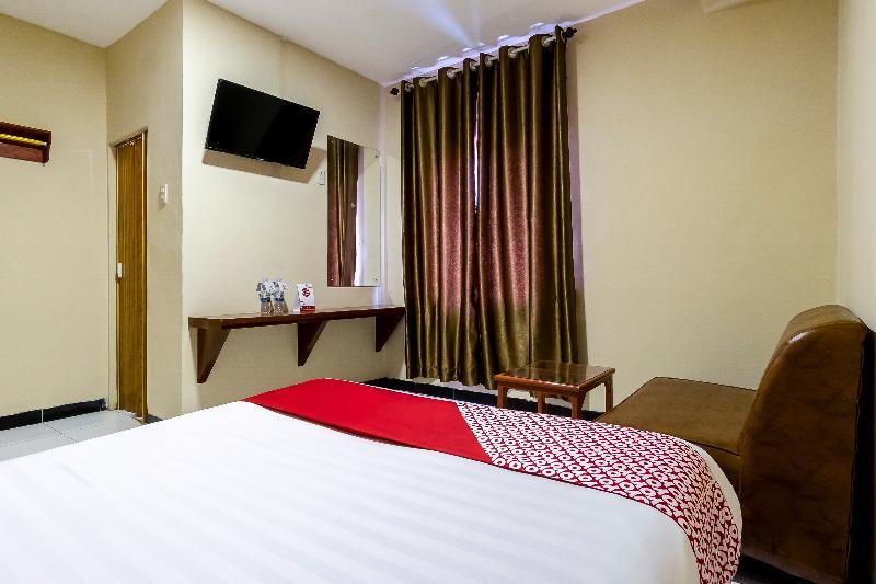 Urbanview Hotel Syariah Residence Medan Bagian luar foto