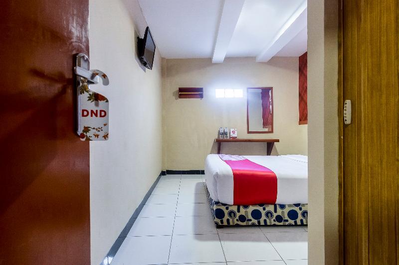 Urbanview Hotel Syariah Residence Medan Bagian luar foto